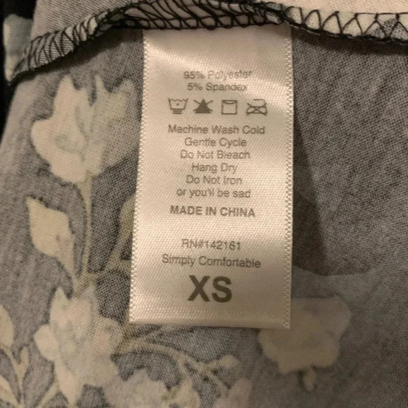 Lularoe Floral Carly Dress NWT - Picture 3 of 4